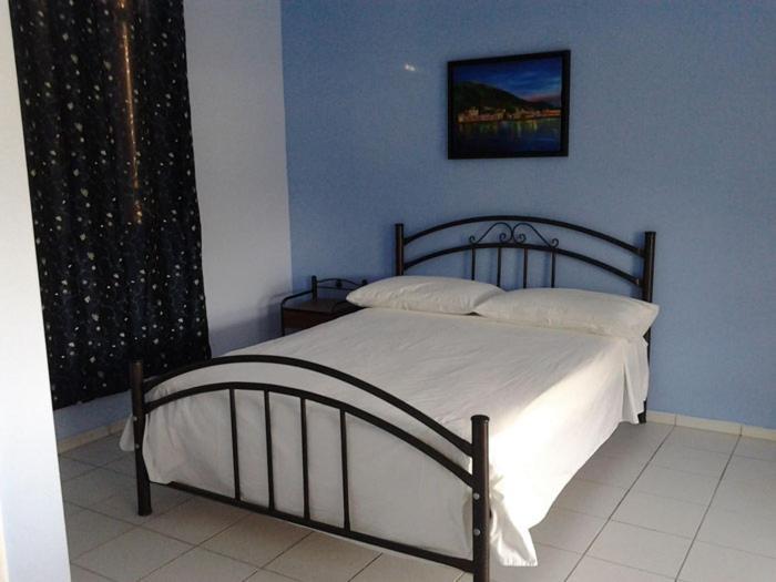 Liza Rooms Lixouri Esterno foto